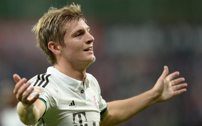 龙珠体育焦点-C罗禁区倒地裁判未判点